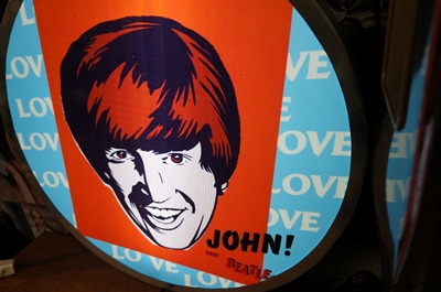 ป้ายไฟthebeatle john