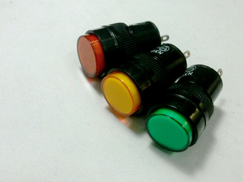 หลอดหน้าปัด-หัวตัดNXD213-L/12V