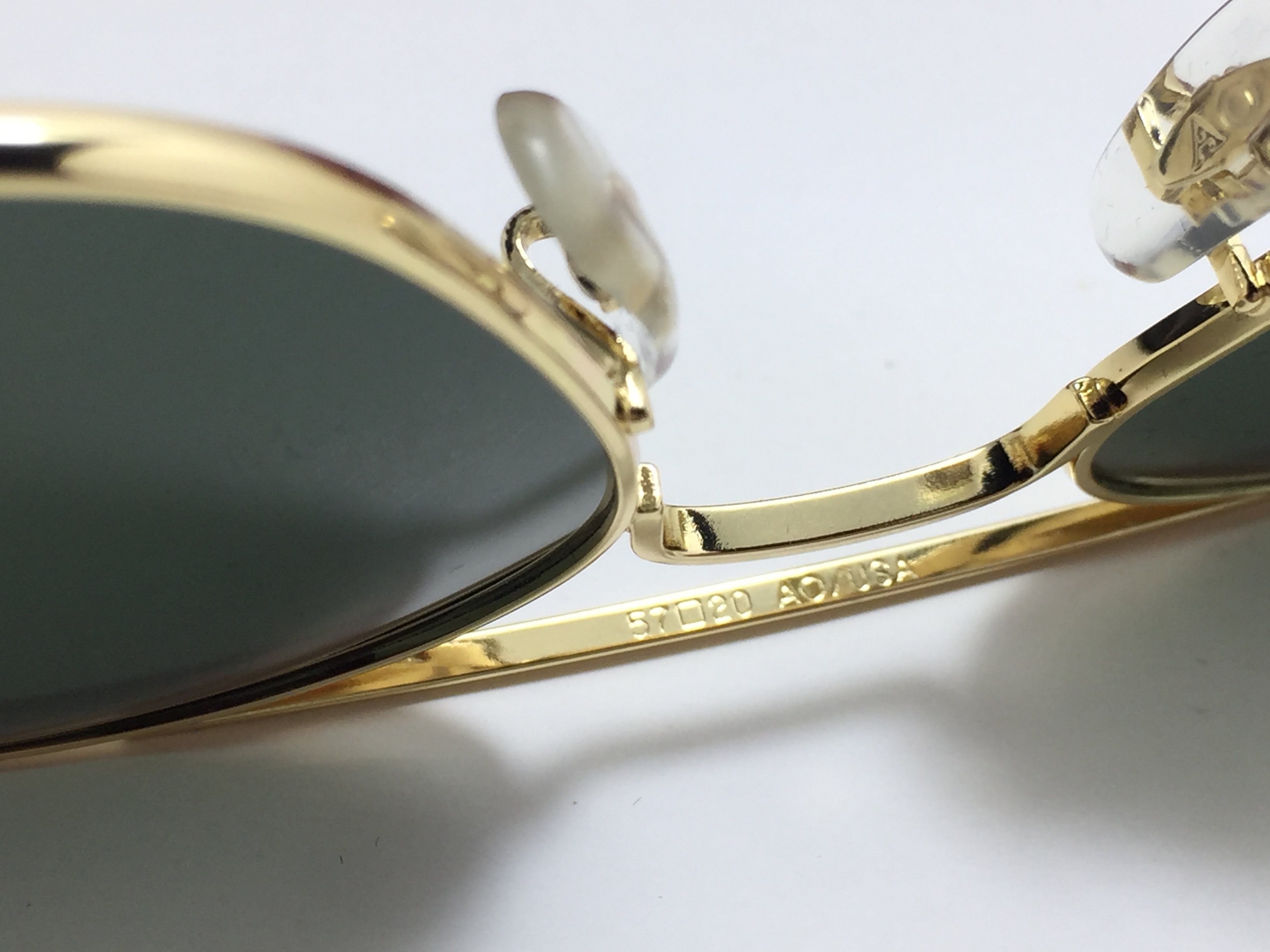 แว่นกันแดด Ao Original Pilot Made in USA (ทอง) ของแท้ 100%