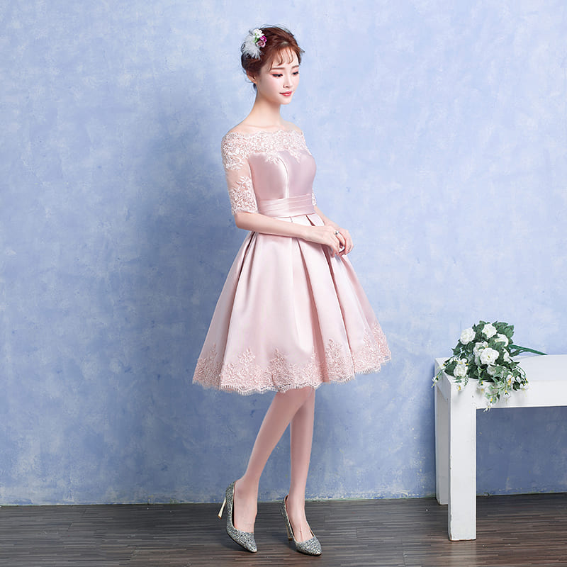 ชุดราตรีสั้น ไหล่ปาด **สีชมพู Size L-XL** แขนสามส่วน ผ้าไหมดัชเชส งานร้อยหลัง