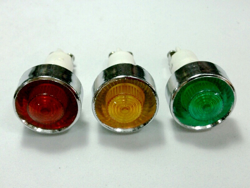 หลอดหน้าปัด-ขอบเงิน13.5MM./220V