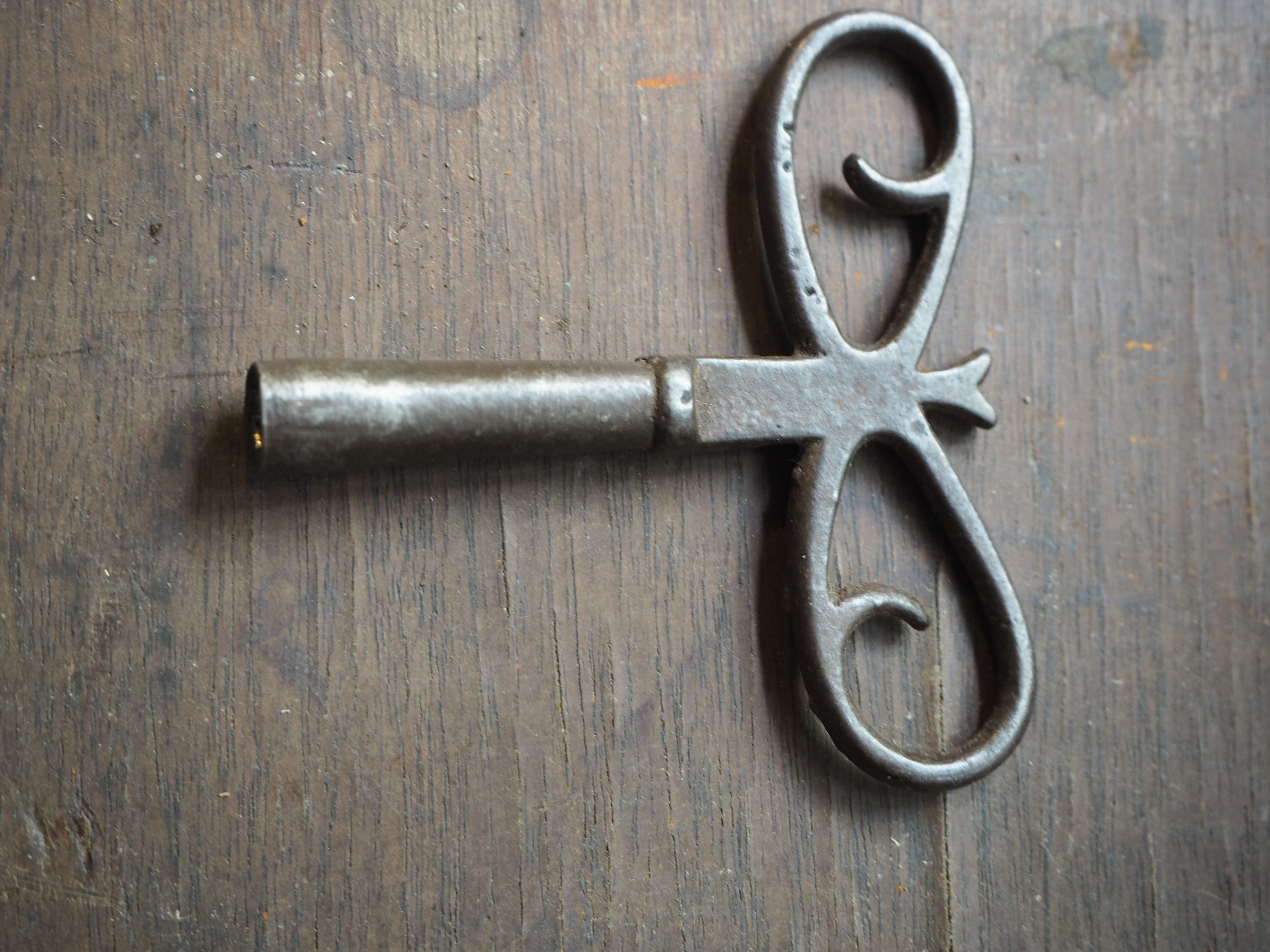 กุญแจนาฬิกาโบราณ KEY OLD TOOL 18TH CENTURY 1770S รหัส 23466ot
