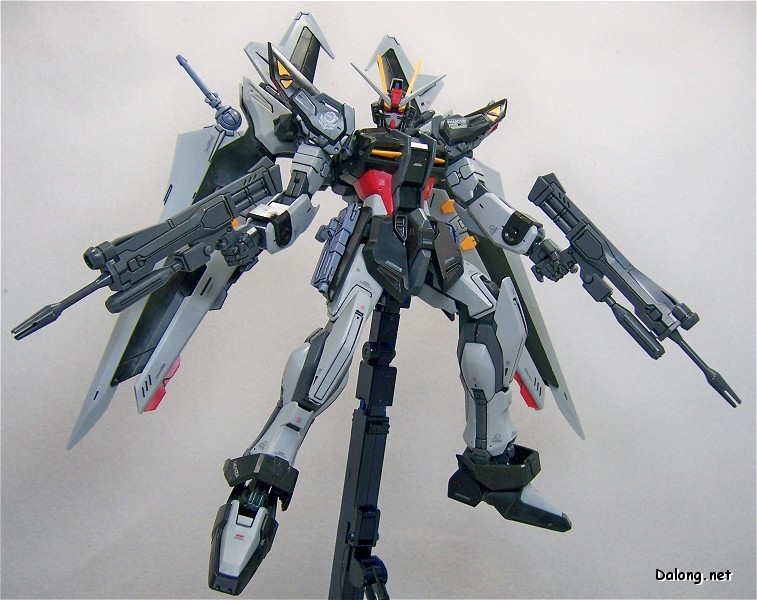 MG (001) 1/100 STRIKE NOIR GUNDAM