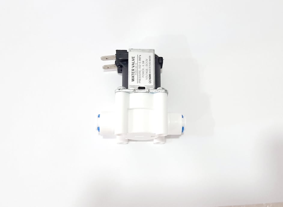 โซลินอยด์วาล์ว วาล์วไฟฟ้า วาวล์น้ำ วาล์วลม วาล์วพลาสติก N/C 12V DC 1/4" ( ปลั๊ก เสียบสาย 2 หุน )