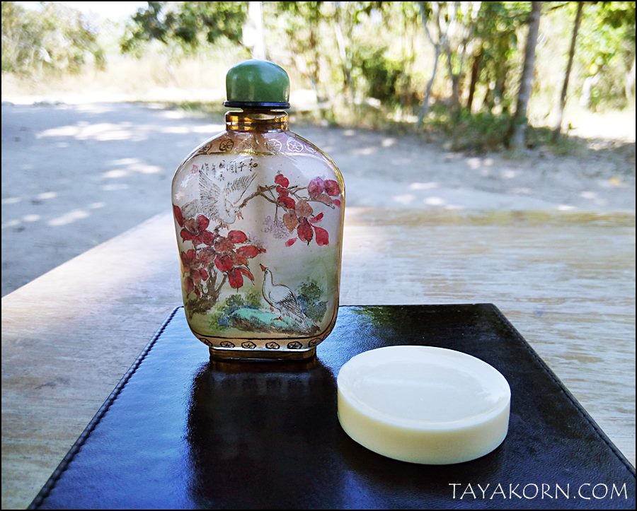 จานยานัตถ์สองหน้า (จานใหญ่สีงาช้าง) Double snuff tobacco dish TKTI-E002