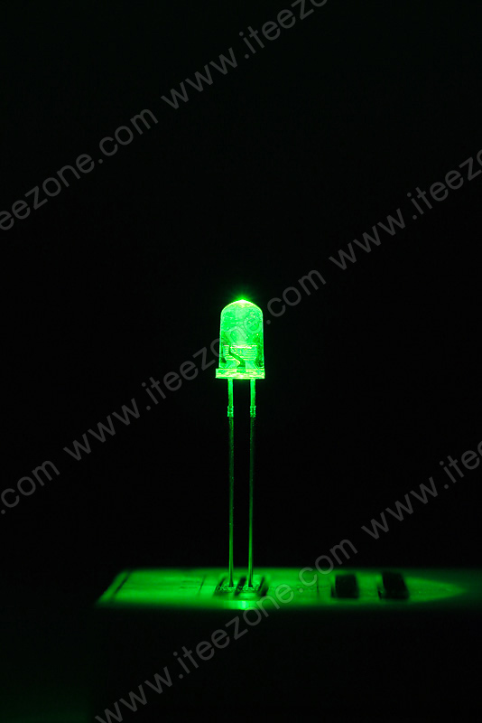 หลอดไฟ LED สีเขียว กระเปาะใส 5mm Super Bright