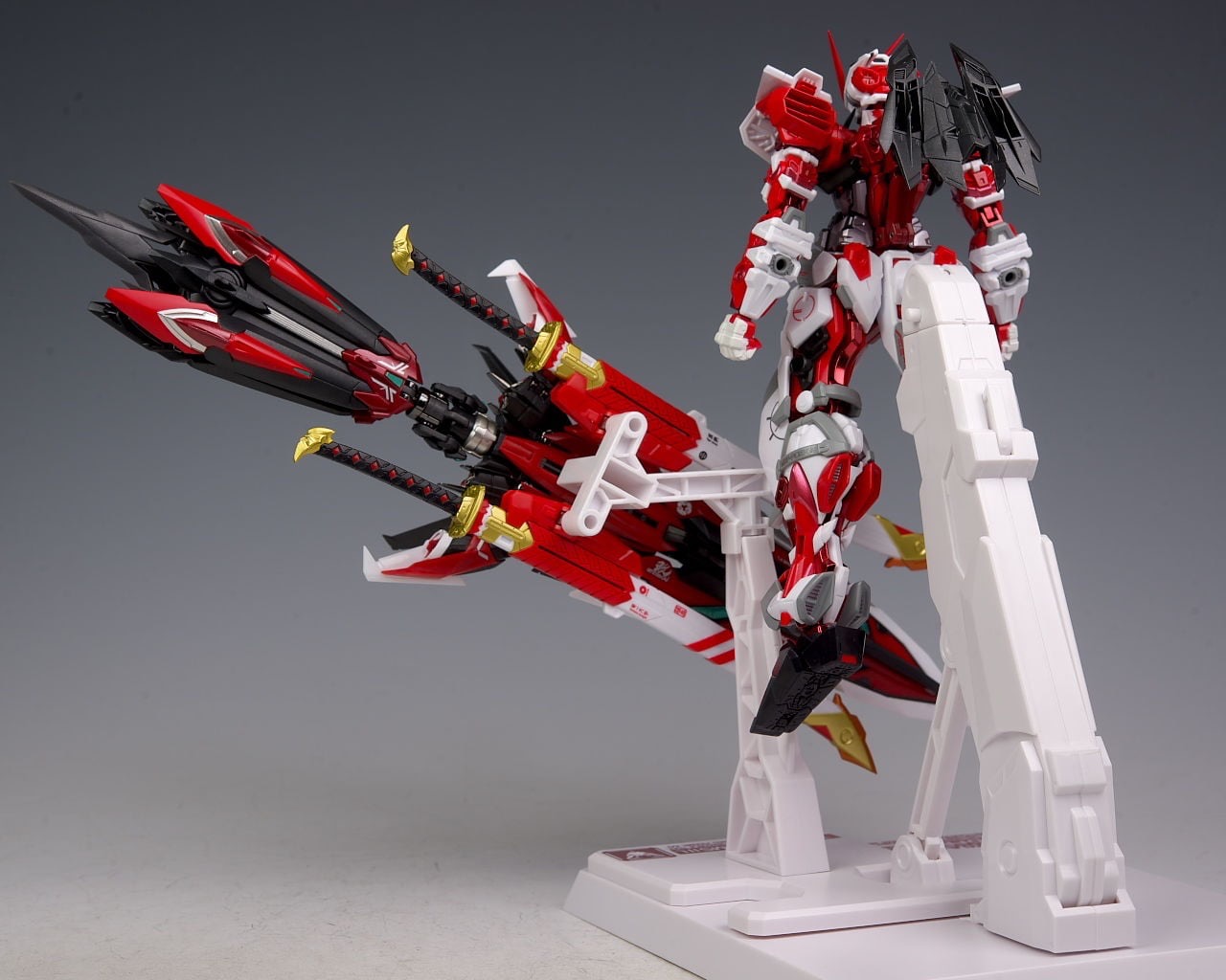 MG 1/100 (8812) Astray Red Frame Kai Ver.MB [Daban]