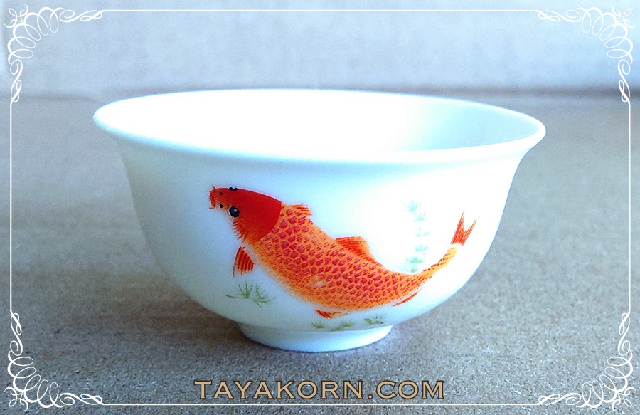 จอกชา ลายปลาหลีฮื๊อ