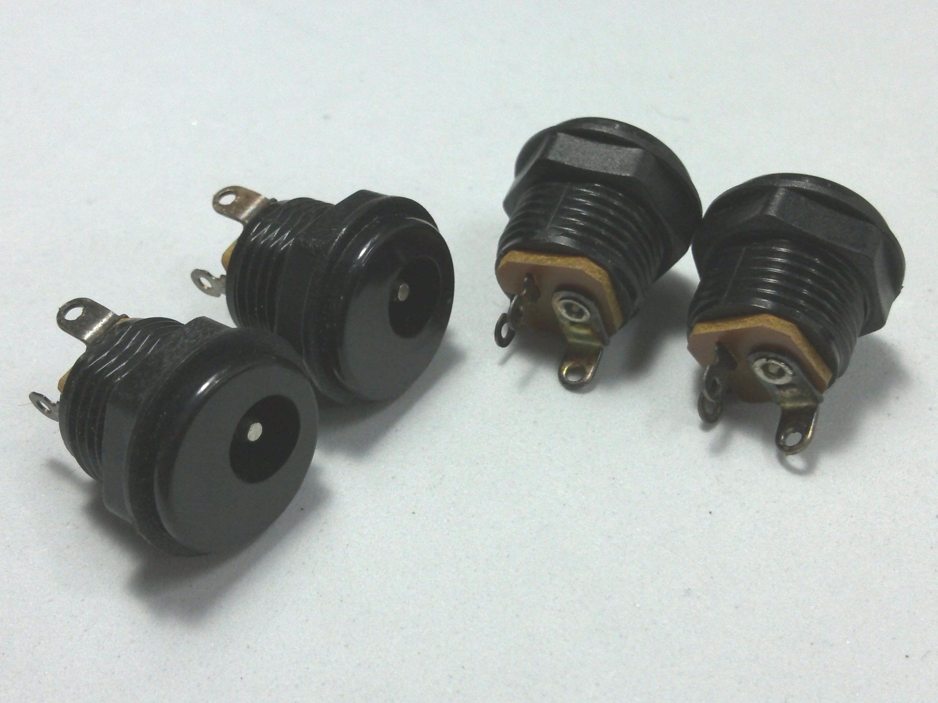 J.ADAPTOR 2.1MM.-MJ10/JAPAN