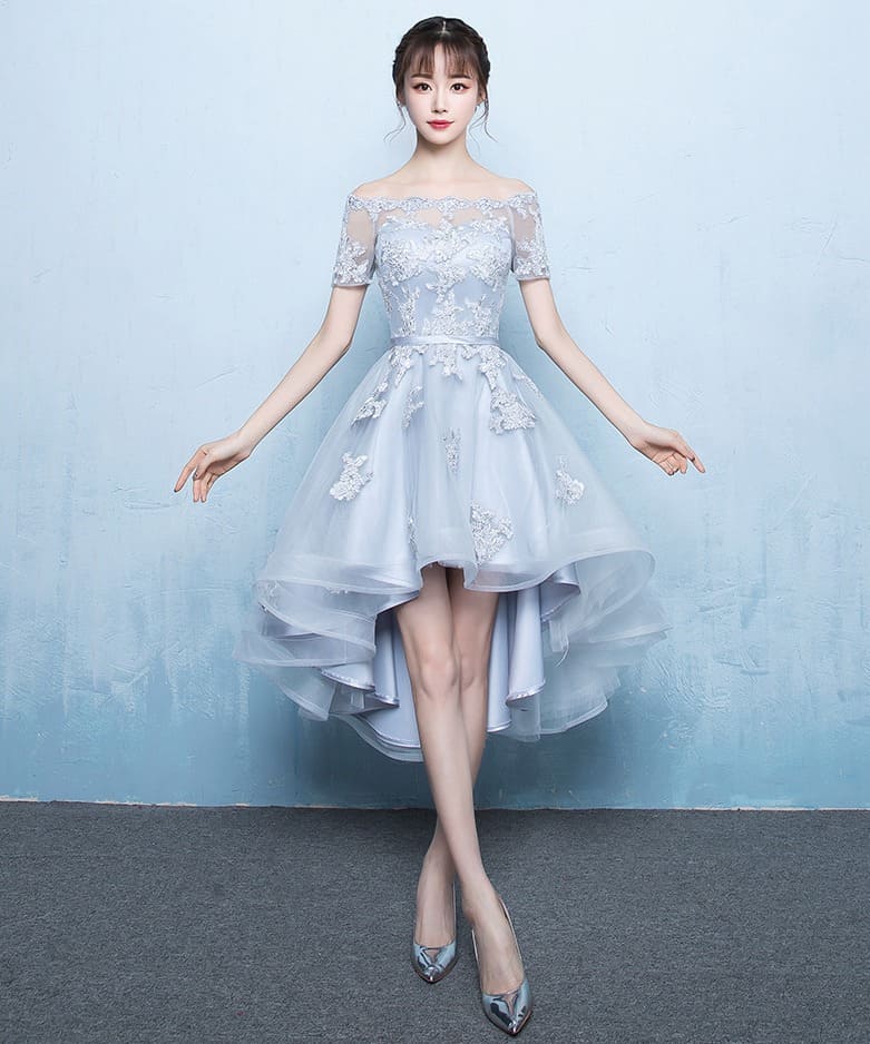 ชุดราตรี หน้าสั้นหลังยาว เปิดไหล่ แขนสั้น สีเทา งานร้อยหลัง Size XL