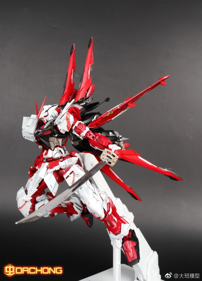 MG 1 / 100 (8806) Astray Red Frame [Daban]
