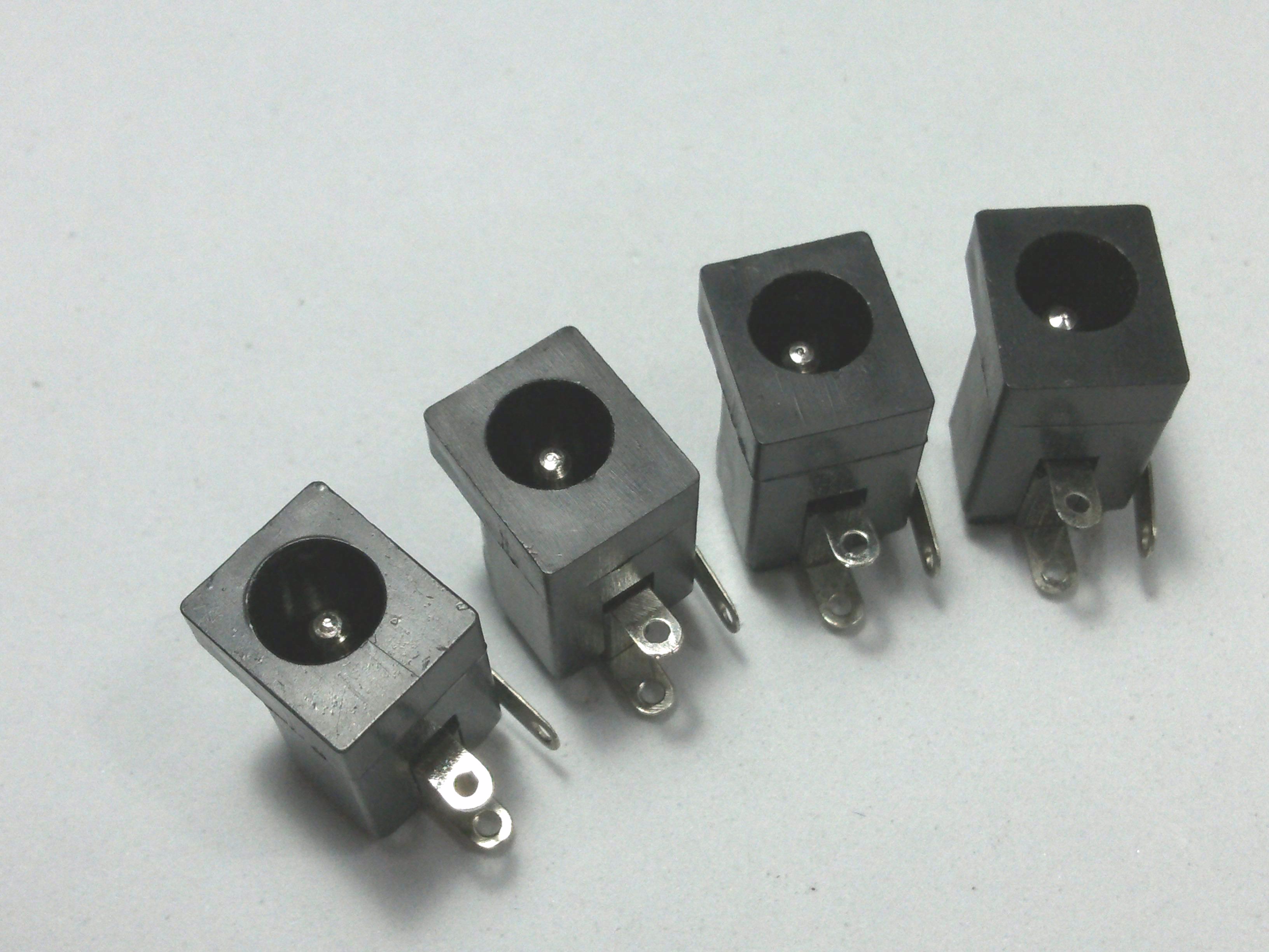 J.ADAPTOR 2.1MMแบบเหลี่ยม-ขาข้าง