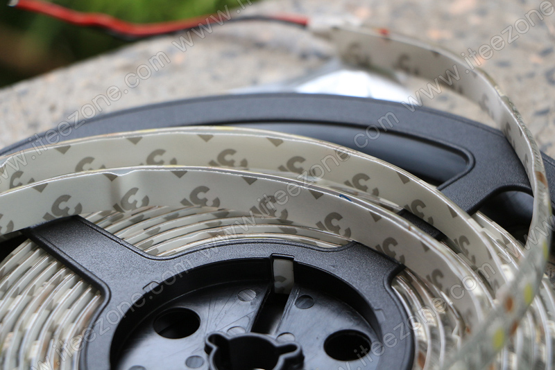 LED Strip เส้น ม้วน 5 เมตร สี Cool white 8000K (กันน้ำ IP65)