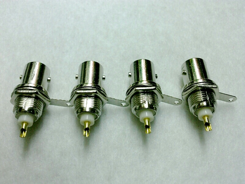 J.BNC แบบติดแท่น