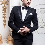 ชุดสูท,สูทชาย,สูทเจ้าบ่าว สีดำ ขอบปกเงานิดๆ กระดุม 1 เม็ด พร้อมส่ง M