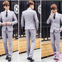เสื้อกั๊ก สีเทาอ่อน