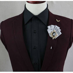เข็มกลัดติดหน้าอก สูท เทา