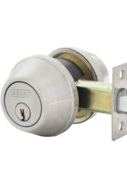 ลูกบิดเสริมความปลอดภัย แบบกุญแจด้านเดียว แพ็ค1ชุด สีแสตนเลส ตัวเรือนสแตนเลส ไส้กุญแจทองเหลือง ดอกกุญแจ3ดอก อีสออน NO.D7000 SSเพ แสตนเลส