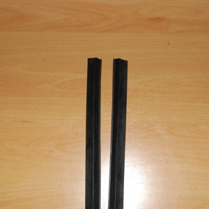 ยางรีดน้ำรถยนต์